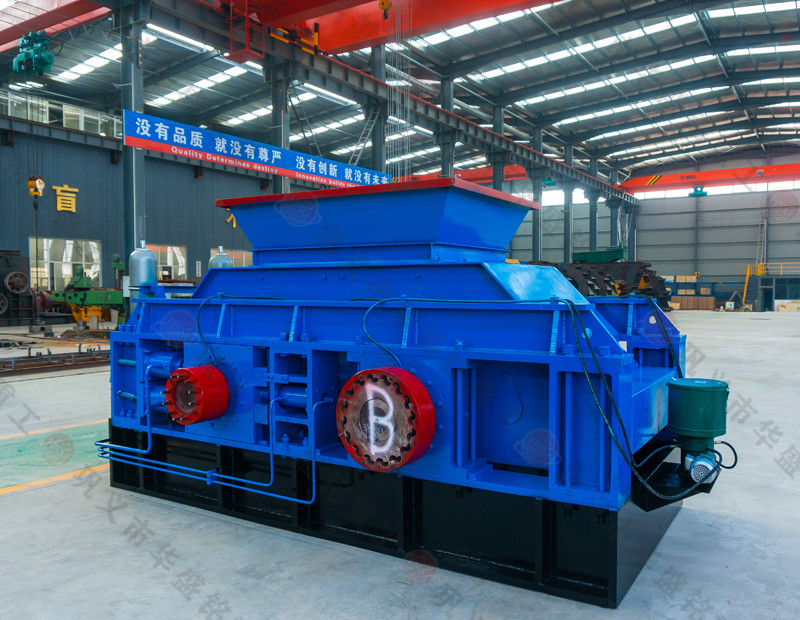 碳素對(duì)輥破碎機(jī)設(shè)備中對(duì)輥的選購(gòu)應(yīng)注意哪些方面?