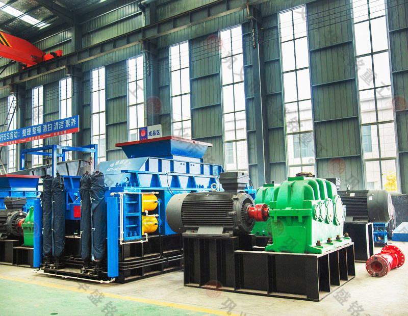 鞏義液壓對輥制砂機多少錢一臺？